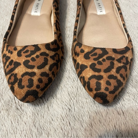 Kelly & Katie Leopard Print Ballet Flats - Picture 5 of 6
